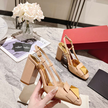 ONE STUD BEIGE TAN PATENT LEATHER LACE-UP HIGH HEELS 85 MM
