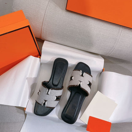 0RAN SANDAL BLACK CANVAS