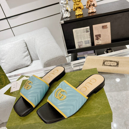 GG EXCLUSIVE SLIDE SANDAL SKY AND BLACK CALFSKIN