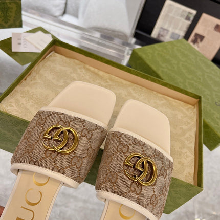 GG EXCLUSIVE SLIDE SANDAL IVORY AND BROWN FABRIC