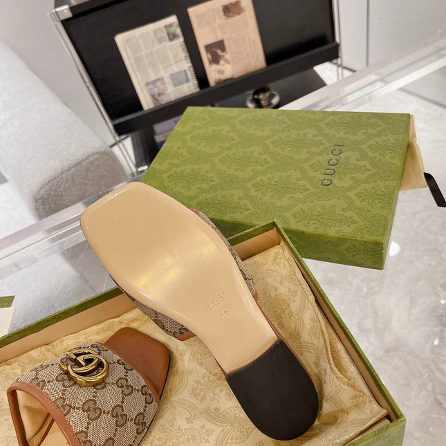 GG EXCLUSIVE SLIDE SANDAL CARAMEL AND BROWN FABRIC