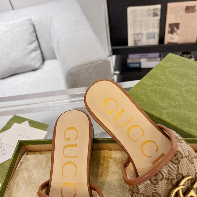 GG EXCLUSIVE SLIDE SANDAL CARAMEL AND BROWN FABRIC