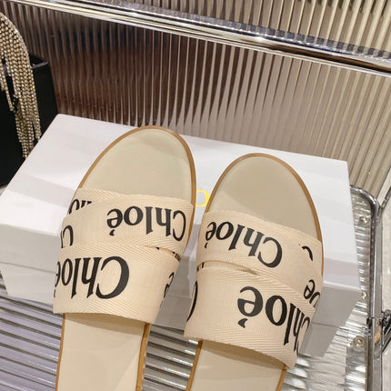 CHLOÉ WOODY SLIPPER IN BEIGE MIX BLACK CANVAS