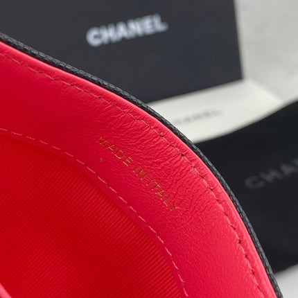 CC CARD HOLDER 19.5 BLACK GRAINED CALFSKIN GOLD ICON