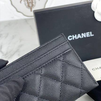 CC CARD HOLDER 19.5 BLACK GRAINED CALFSKIN GOLD ICON