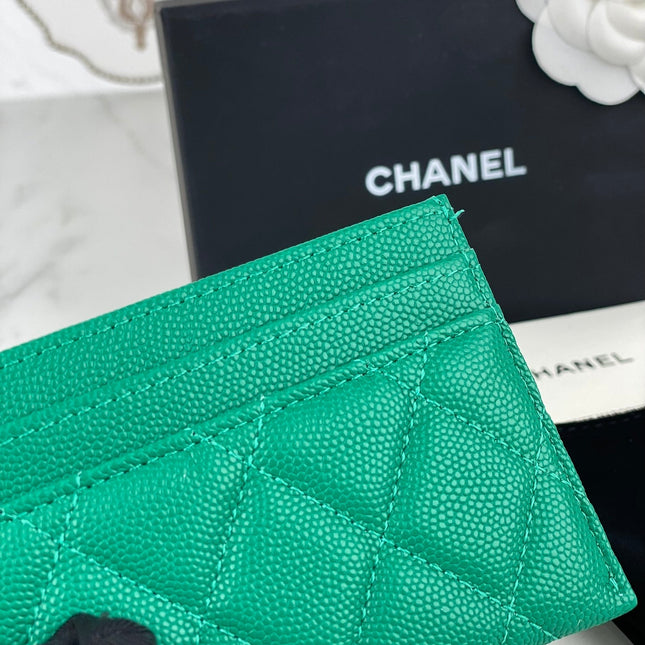 CC CARD HOLDER 19.5 EMERALD GRAINED CALFSKIN GOLD ICON