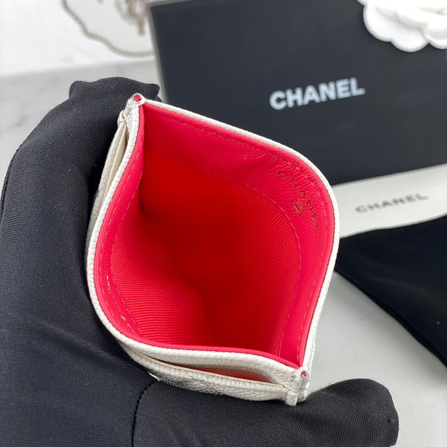 CC CARD HOLDER 19.5 WHITE GRAINED CALFSKIN GOLD ICON