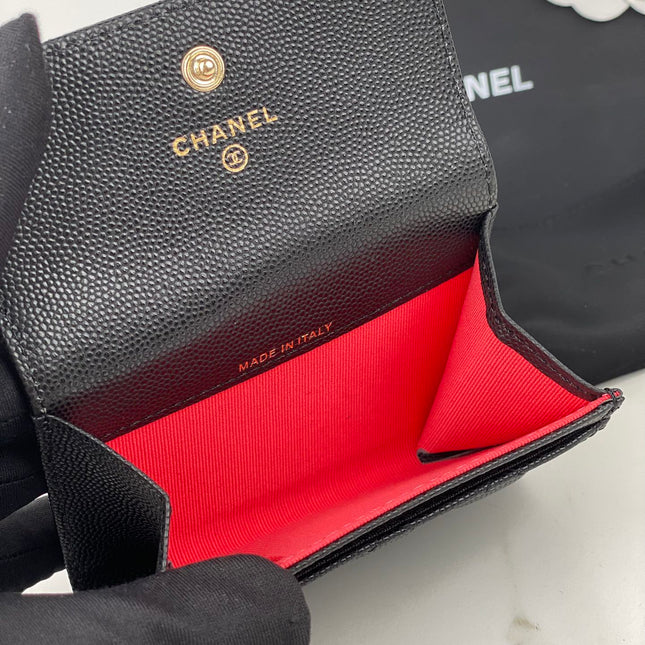 CC FLAP CARD HOLDER 11 BLACK GRAINED CALFSKIN GOLD ICON