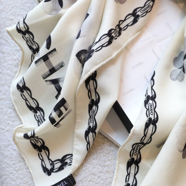 SCARF 180 CM IN WHITE FLOWER MONOGRAM SILK AND CASHMERE 401133