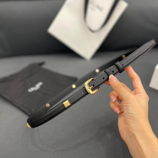 CL SMALL 18 MM TRIOMPHE BELT IN TAURILLON BLACK LEATHER GOLD HARDWARE