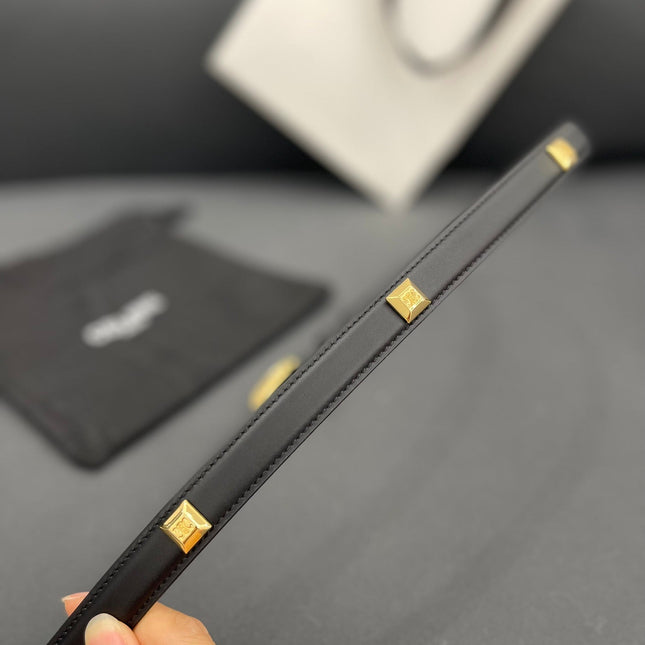 CL SMALL 18 MM TRIOMPHE BELT IN TAURILLON BLACK LEATHER GOLD HARDWARE