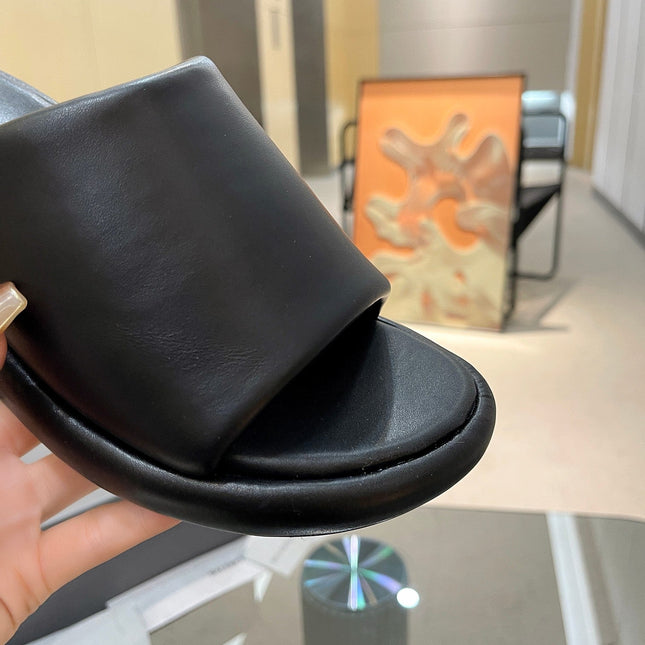 WEDGE SANDALS IN BLACK SOFT LAMBSKIN