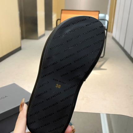 WEDGE SANDALS IN BLACK SOFT LAMBSKIN