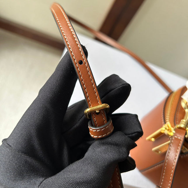 MINI VANITY CASE CUIR TRIOMPHE 9 IN BRONZE BROWN SMOOTH CALFSKIN