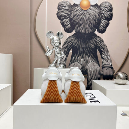 FLOW RUNNER SNEAKER IN WHITE IVORY SUEDE AND SHEEPSKIN