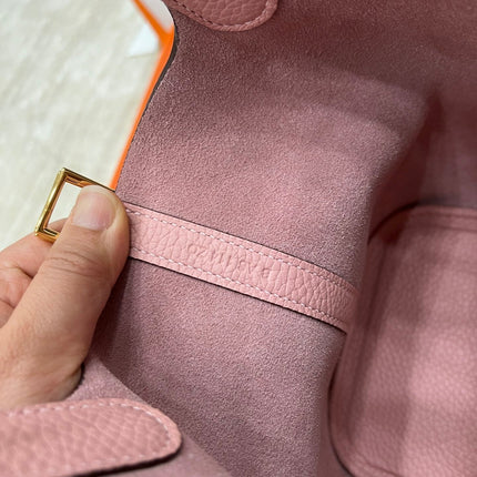 HM PICOTIN LOCK 18 BABY PINK CALFSKIN