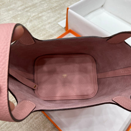 HM PICOTIN LOCK 18 BABY PINK CALFSKIN