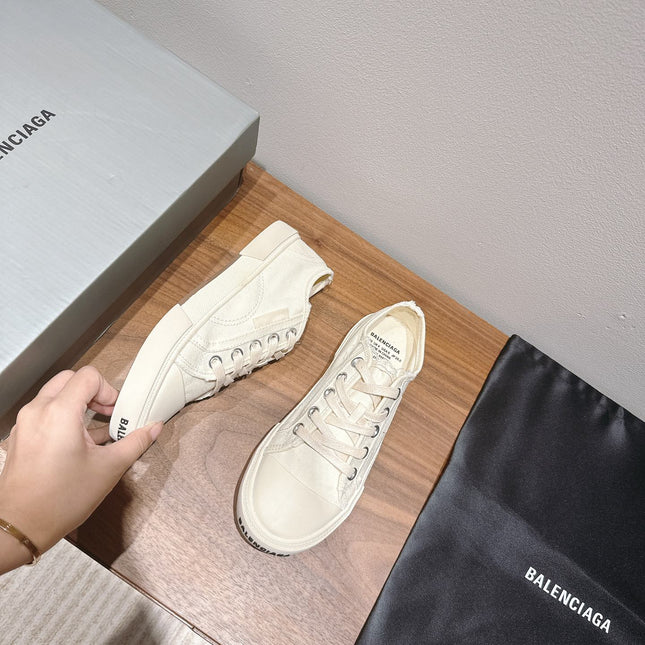 BALENCIAGA 25S SNEAKER IN CREAM WHITE CANVAS