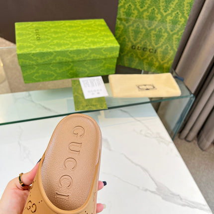 PLATFORM SANDALS IN CINNAMON BROWN MONOGRAM IMPORTED TPU