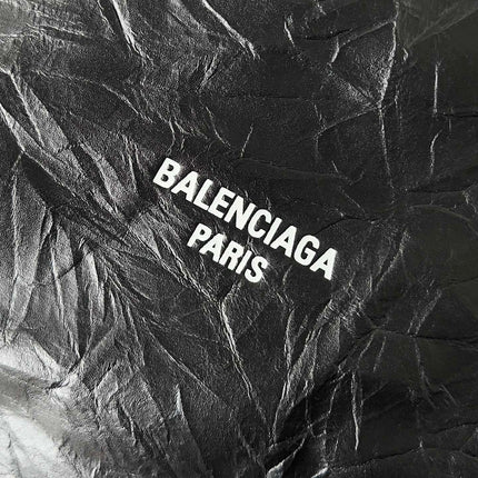 CRUSH LARGE TOTE BAG 46 IN BLACK CRUSHED CALFSKIN GOLD HARDWARE