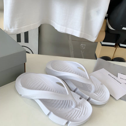 THONG SANDALS IN WHITE RUBBER