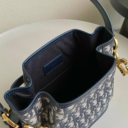 MEDIUM C'EST 24 IN BLUE CD-EMBOSSED OBLIQUE JACQUARD