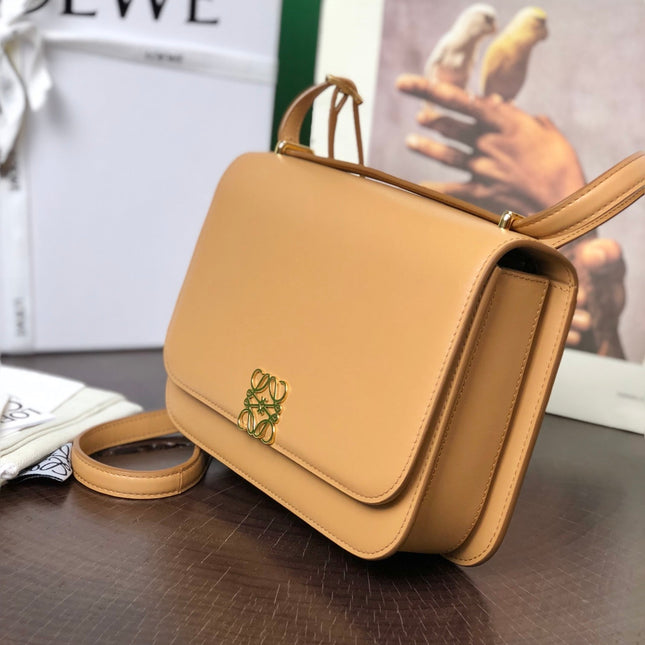 LOE GOYA BAG 23 IN COPPER BROWN CALFSKIN