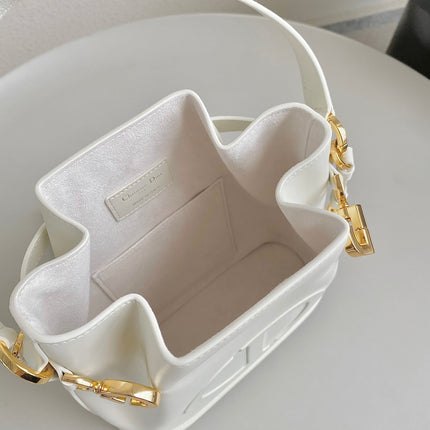 MEDIUM C'EST 24 IN WHITE CD-EMBOSSED CALFSKIN