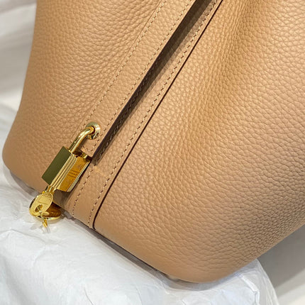 picotin lock 18 beige togo ghw