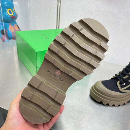 RIBBON BOMBER LACE-UP BOOTS IN BLACK MIX OLIVE GREEN CANVAS