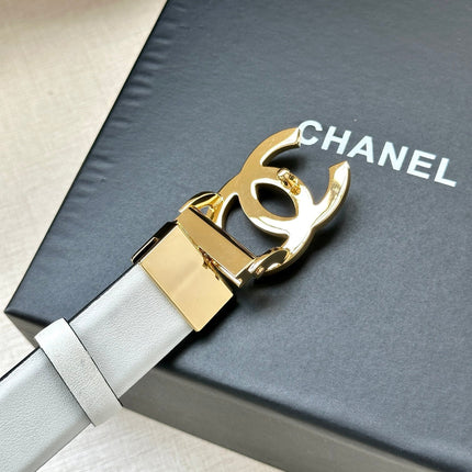 CC 30MM BELT IN WHITE AND BLACK CALFSKIN WITH GOLD HARDWARE