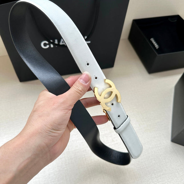 CC 30MM BELT IN WHITE AND BLACK CALFSKIN WITH GOLD HARDWARE