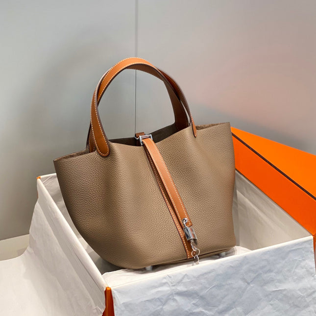 HM PICOTIN LOCK 22 ASH BROWN CALFSKIN