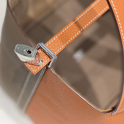 HM PICOTIN LOCK 22 ORANGE AND ASH BROWN CALFSKIN