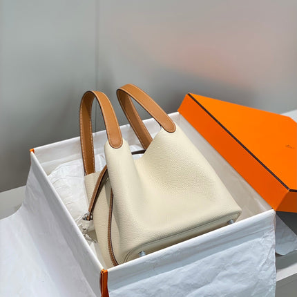 HM PICOTIN LOCK 22 WHITE AND BROWN CALFSKIN