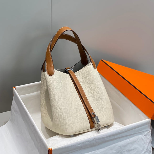 HM PICOTIN LOCK 22 WHITE AND BROWN CALFSKIN