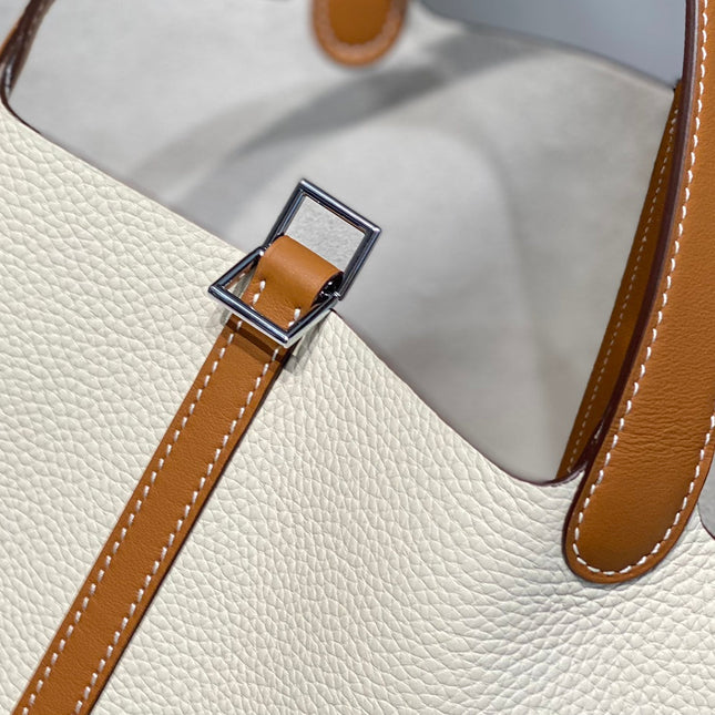 HM PICOTIN LOCK 22 WHITE AND BROWN CALFSKIN