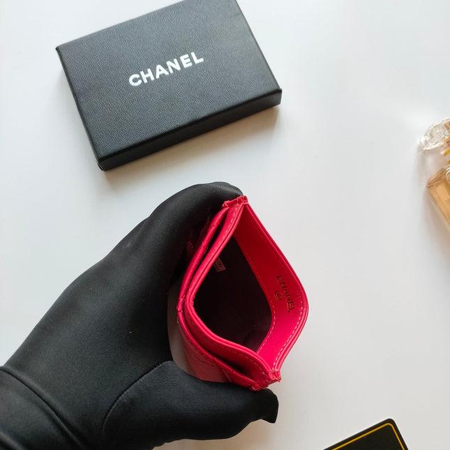 CC CARD HOLDER 11.2 RED PINK CALFSKIN GOLD ICON