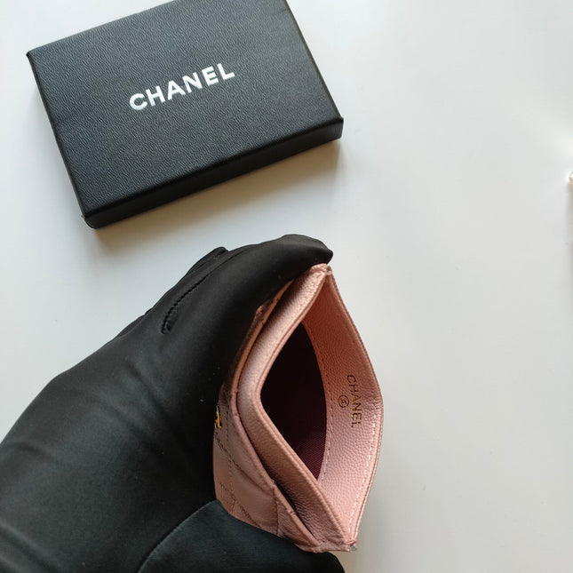 CC CARD HOLDER 11.2 PALE PINK GRAINED CALFSKIN GOLD ICON