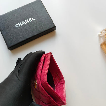 CC CARD HOLDER 11.2 RED PINK GRAINED CALFSKIN GOLD ICON