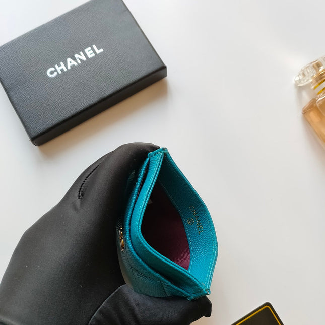 CC CARD HOLDER 11.2 SAPPHIRE GRAINED CALFSKIN GOLD ICON