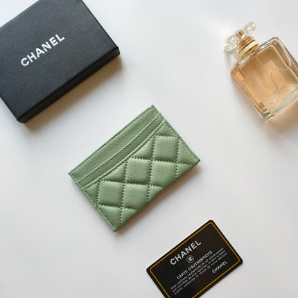 CC CARD HOLDER 11.2 LIGHT GRREN GRAINED CALFSKIN GOLD ICON