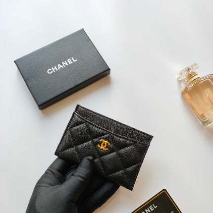CC CARD HOLDER 11.2 BLACK GRAINED CALFSKIN GOLD ICON
