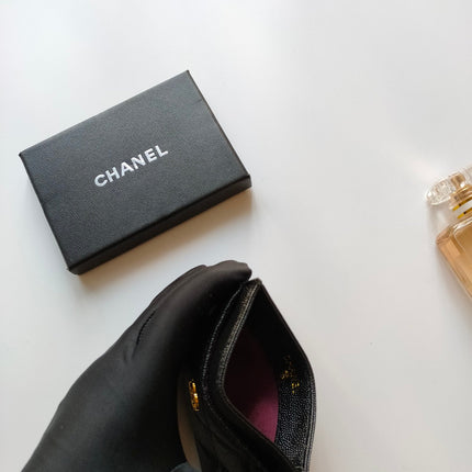 CC CARD HOLDER 11.2 BLACK GRAINED CALFSKIN GOLD ICON