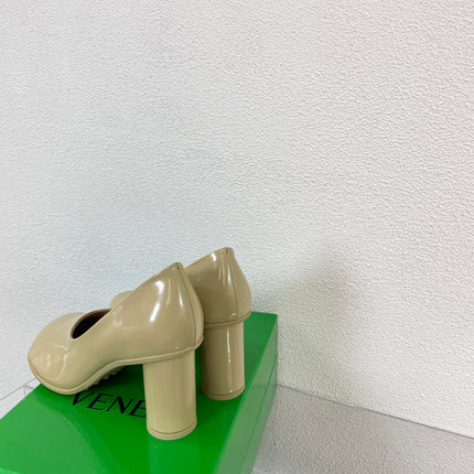 ATOMIC HIGH PUMP 9 CM IN BISQUE BEIGE CALFSKIN