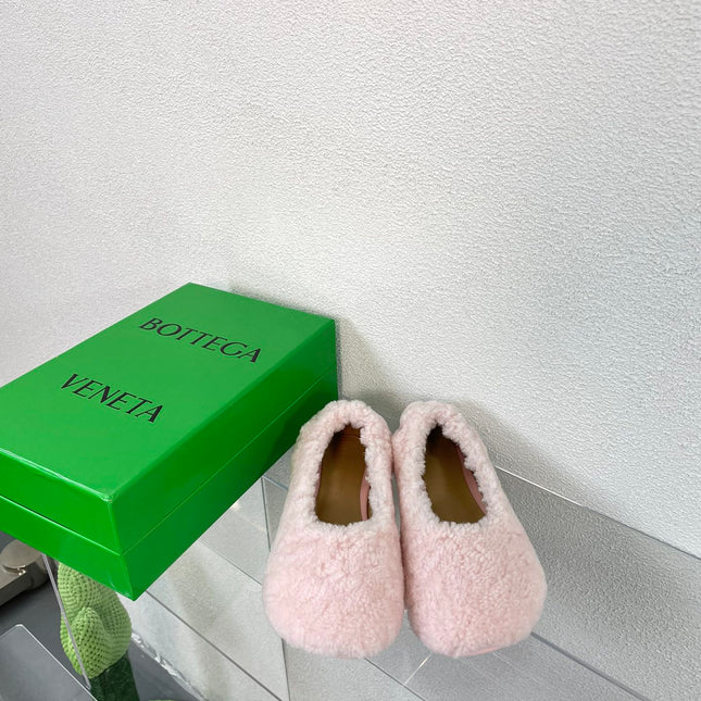 ATOMIC SHEARLING BALLERINA FLATS LIGHT PINK