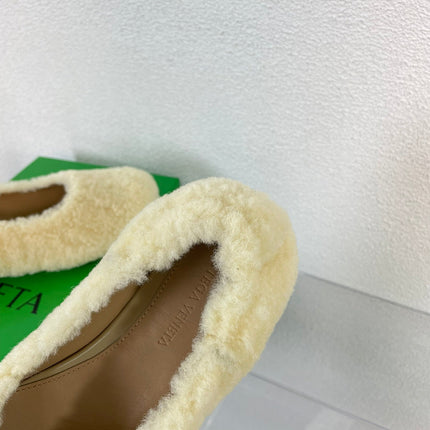 ATOMIC SHEARLING BALLERINA FLATS LIGHT YELLOW