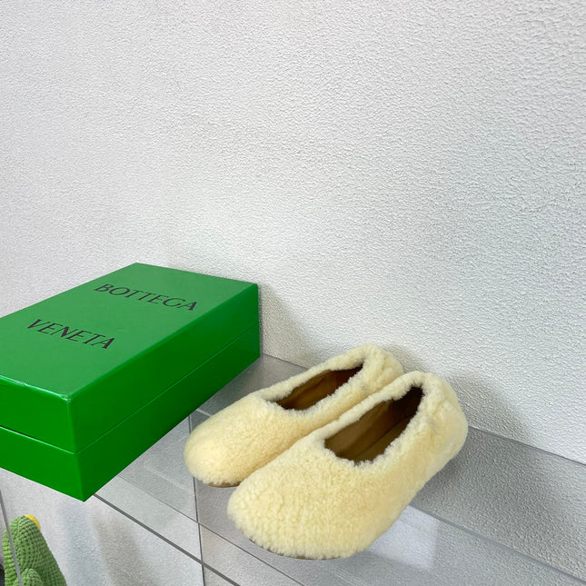 ATOMIC SHEARLING BALLERINA FLATS LIGHT YELLOW