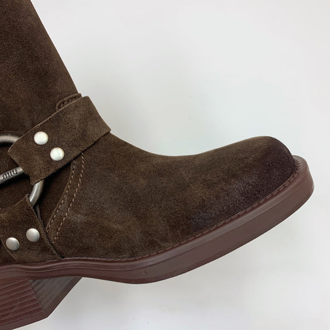 THICK-SOLED METAL BUCKLE BOOTS IN CHOCOLATE BROWN SUEDE