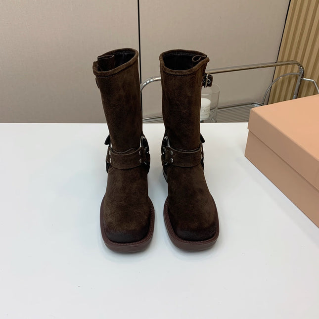 THICK-SOLED METAL BUCKLE BOOTS IN CHOCOLATE BROWN SUEDE